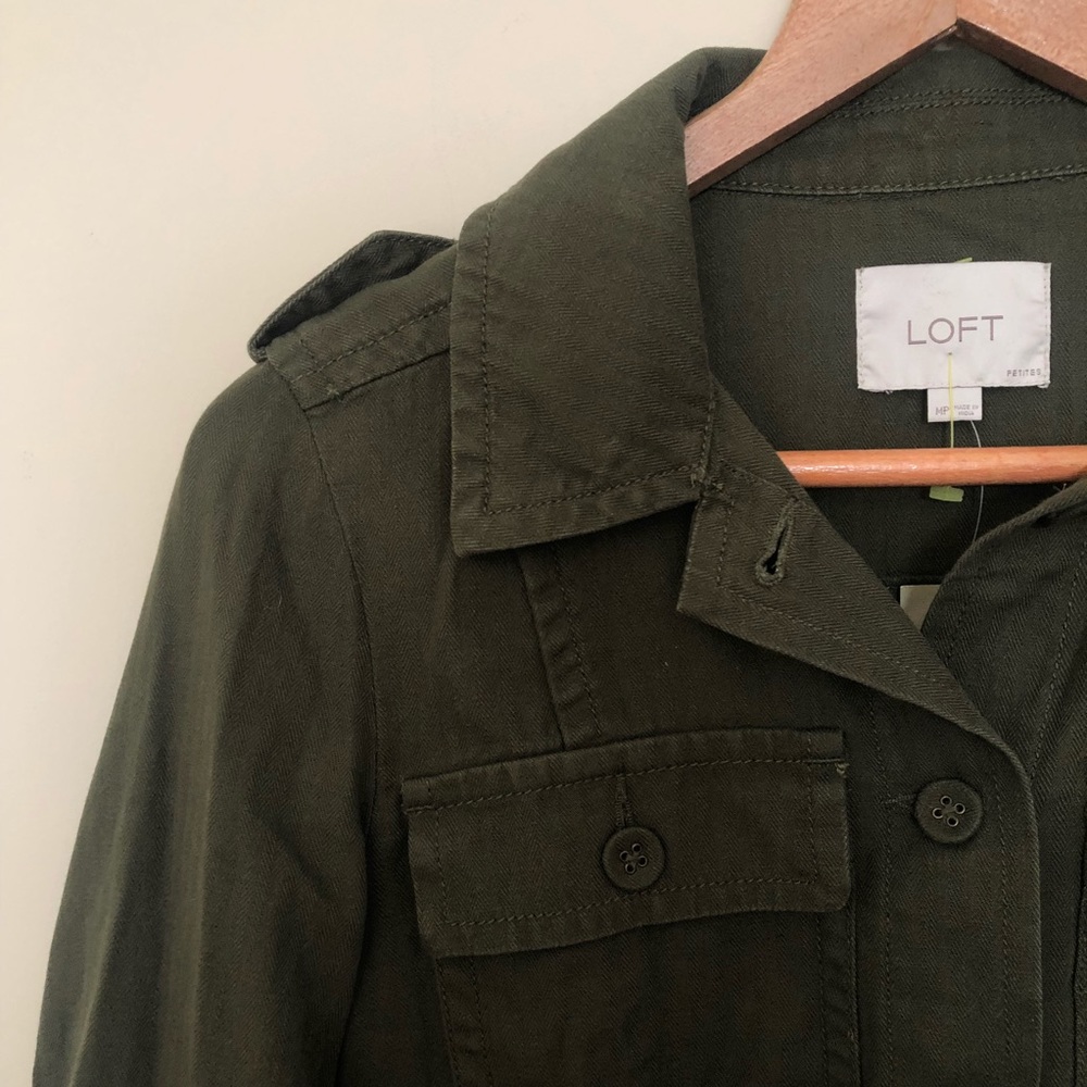 SOLD | LOFT Olive Green Peplum Hem Jacket - Picture 5 of 12